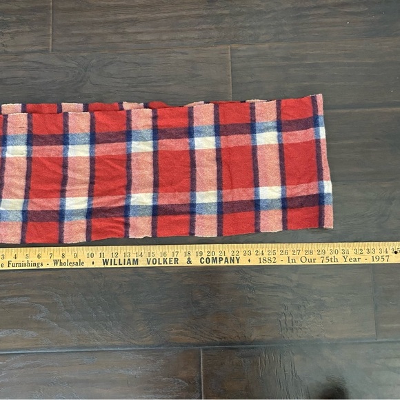 UGG Quality Tex Woolmark Australia Merino Wool Multicolor Check Pattern Scarf - Picture 5 of 5